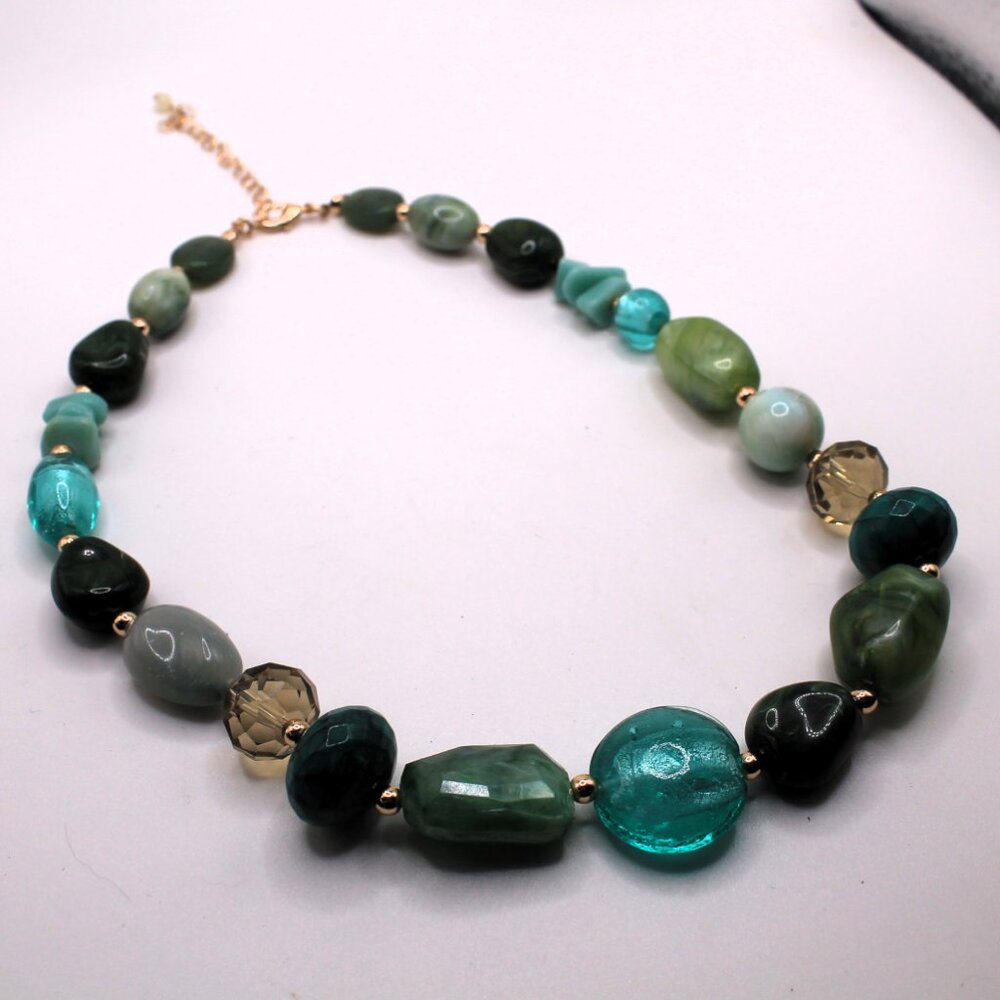 Avon Green Goddess Necklace NIB - Picture 3 of 5
